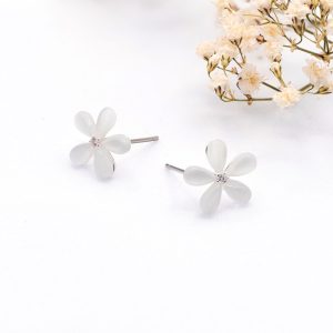 Pearl Effect Flower Studs