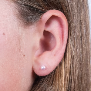 Silver 4mm Peach Pearl Screw On Earrings